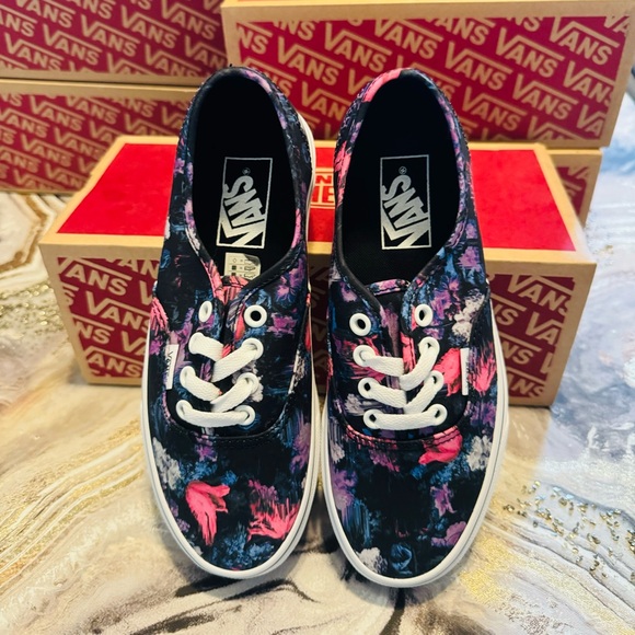 Vans New W / Box Vans Authentic Warped Floral Low Top Lace Up Shoes - Picture 5 of 11